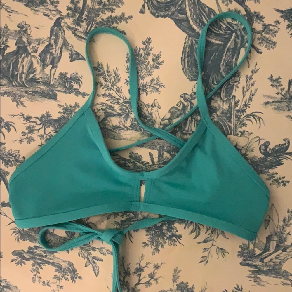 Jolyn Vent Top